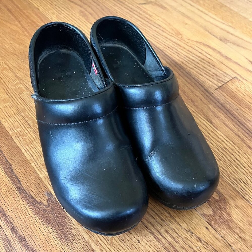 Sanitas clogs, black, size 37